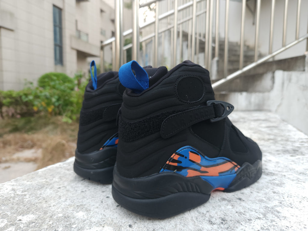 Air Jordan 8 Retro "Cavs" 2025
