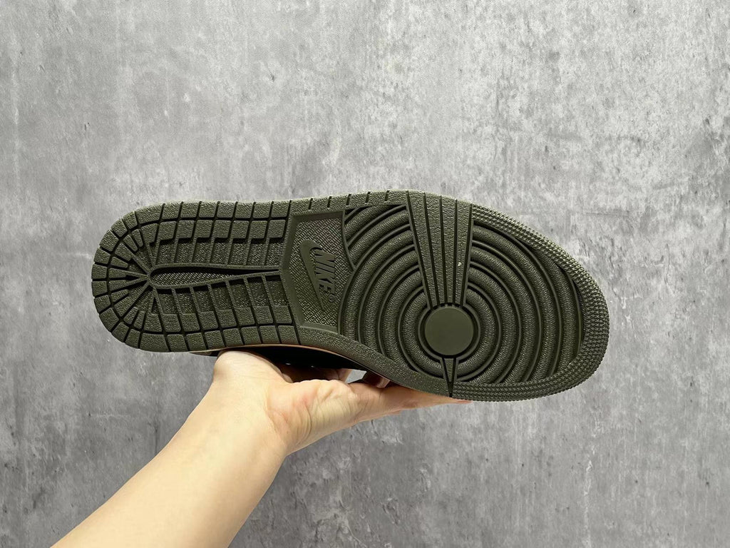 Travis Scott Air Jordan 1 Low OG 'Medium Olive'