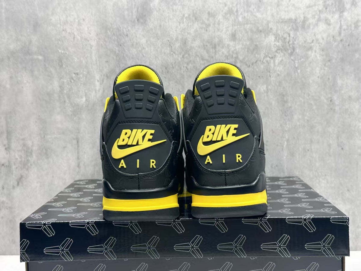 Air Jordan 4 Retro ‘Thunder’