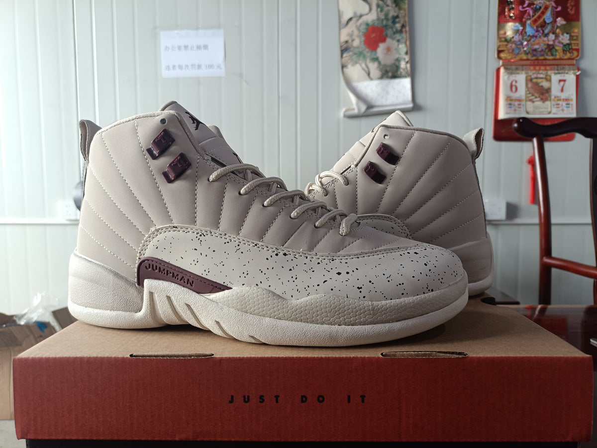 (WMNS) Air Jordan 12 Retro 'Egg Nog / Light Orewood Brown'