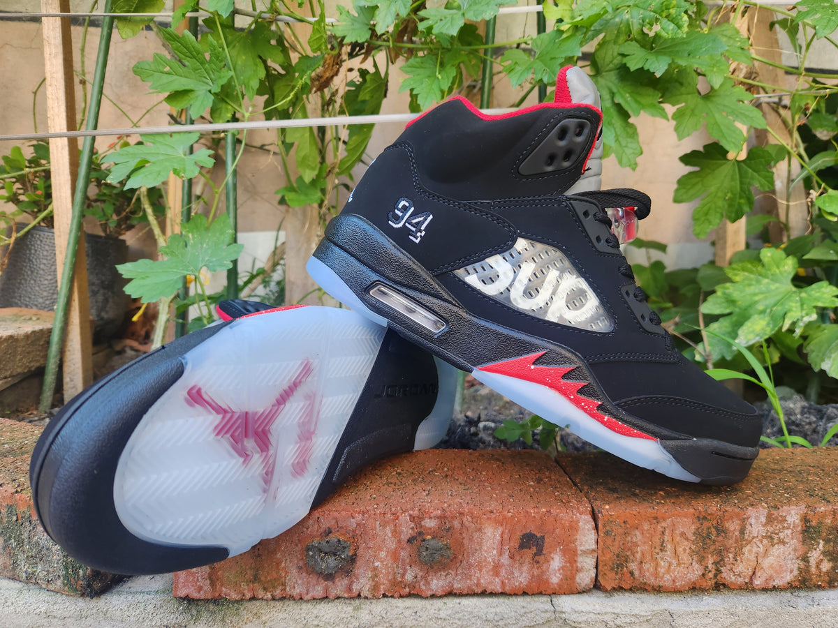 Air Jordan 5 Retro Supreme 'Black' (2015)