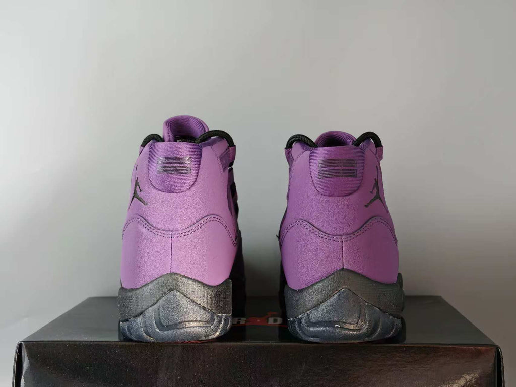 Air Jordan 11 Retro 'Mojave' (2025)