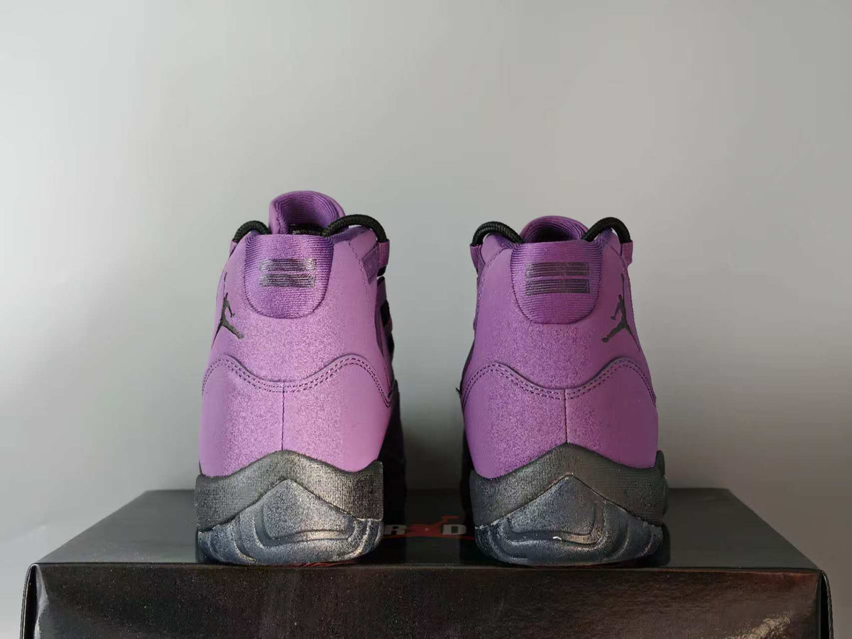 Air Jordan 11 Retro 'Mojave' (2025)