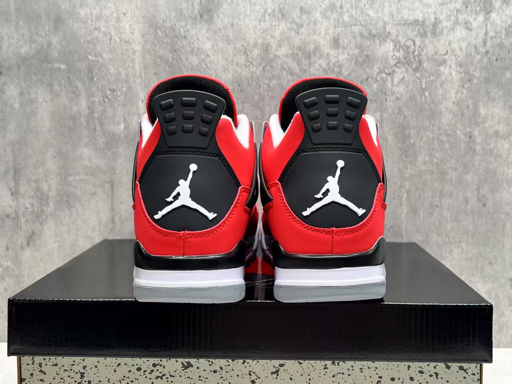 Air Jordan 4 Retro ‘Toro Bravo’