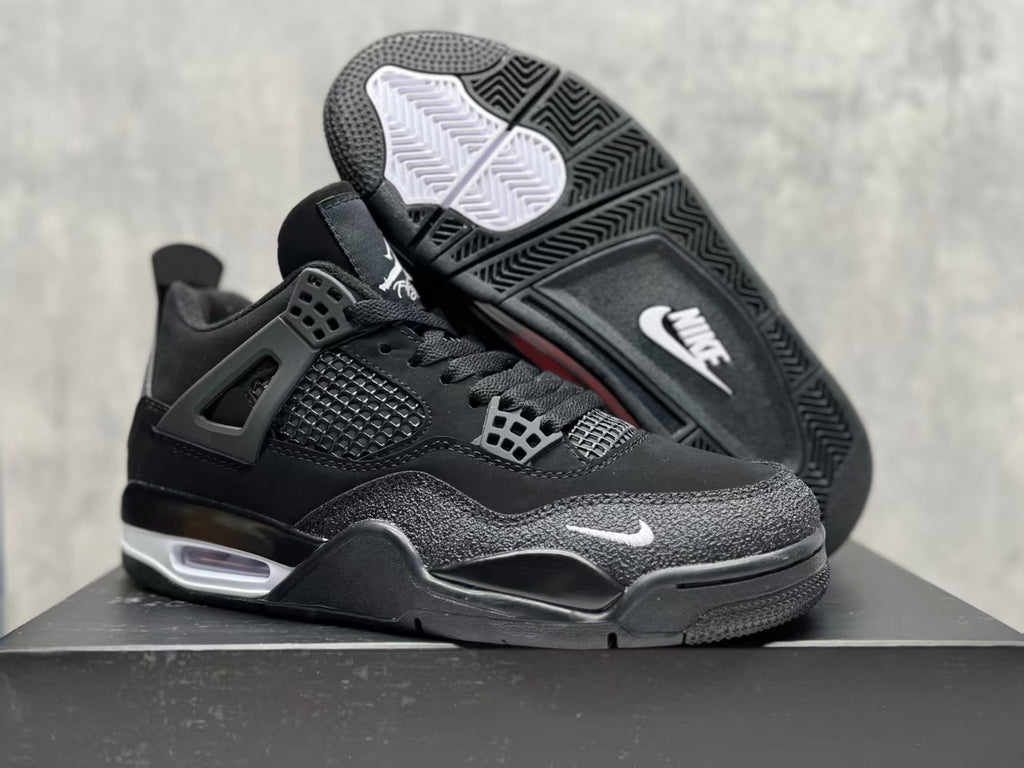 Air Jordan 4 Retro ‘Motorsports Alternate’ (2017)