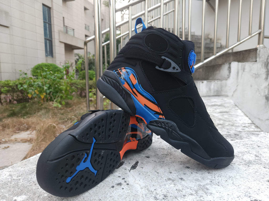 Air Jordan 8 Retro "Cavs" 2025