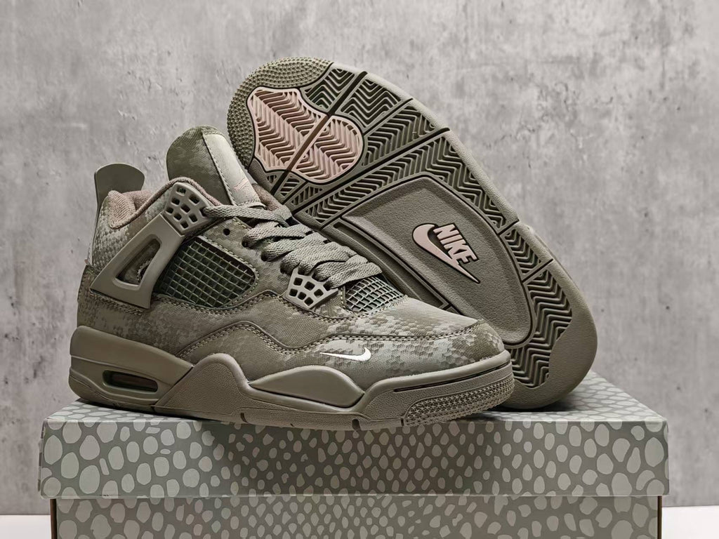 Air Jordan 4 Retro "Military Black"