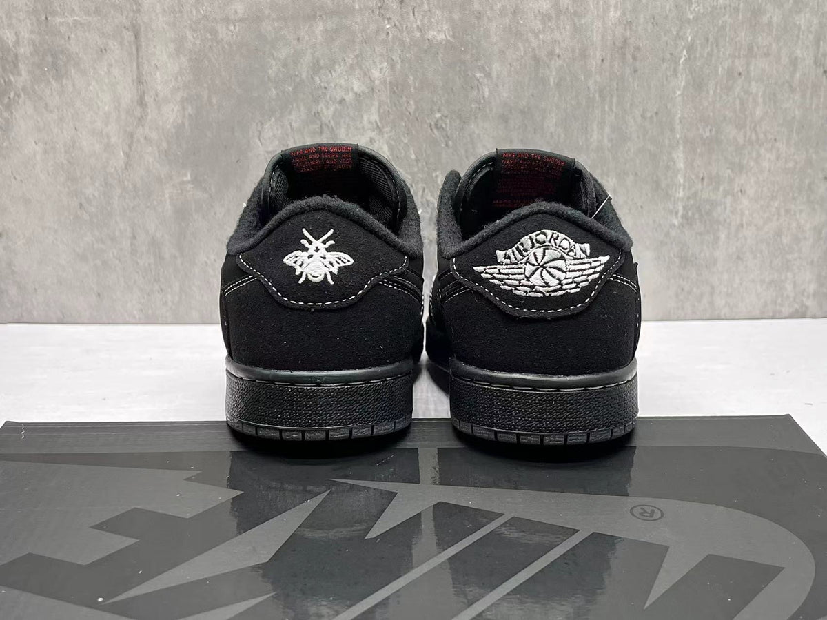 Travis Scott x Air Jordan 1 Low OG SP 'Black Phantom'