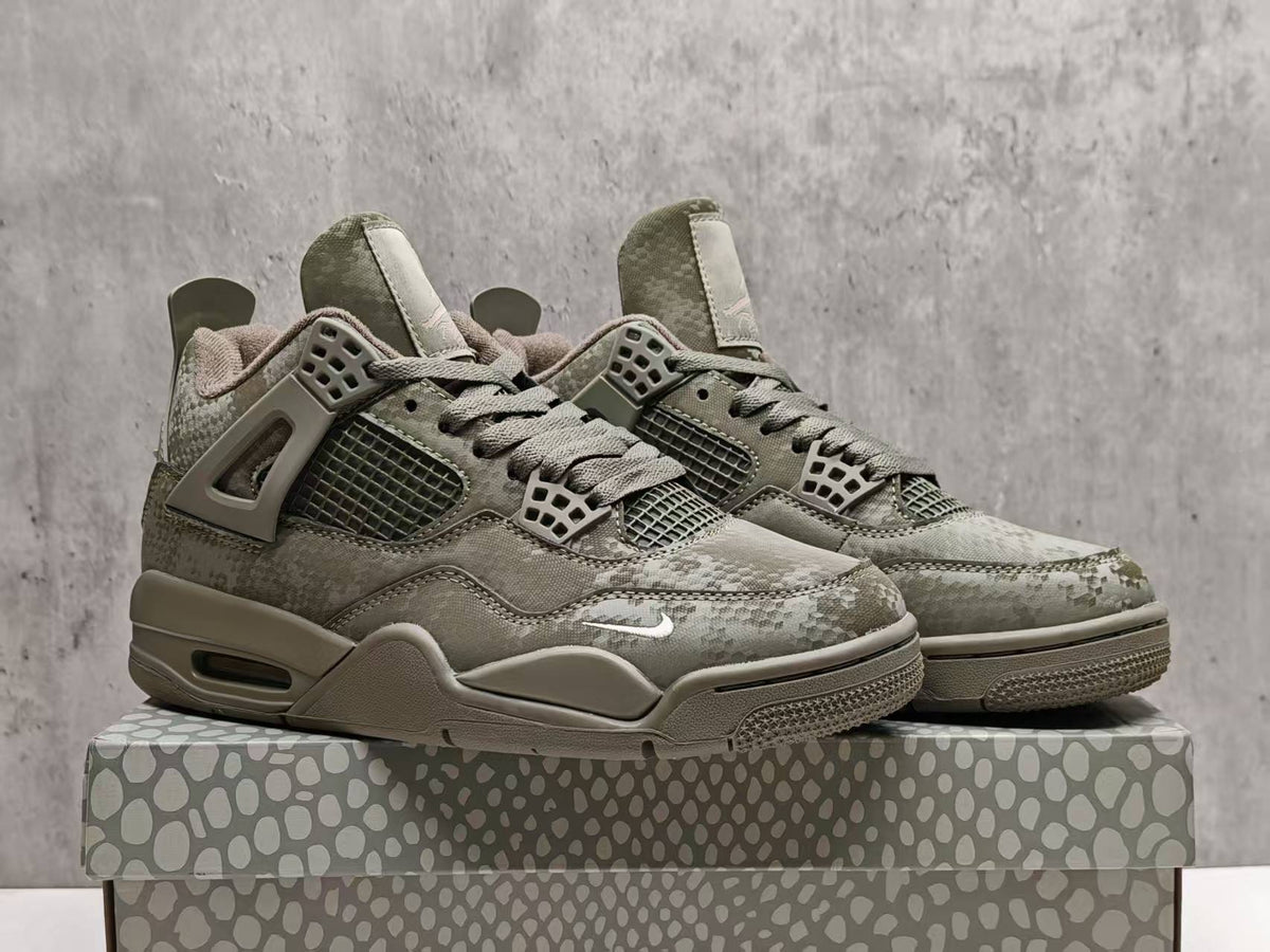 Air Jordan 4 Retro "Military Black"